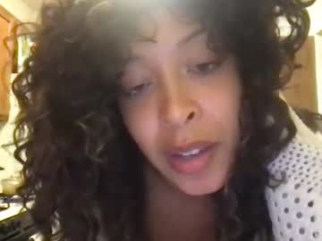 Hunyybunz Chaturbate stream image from August 02, 2025
