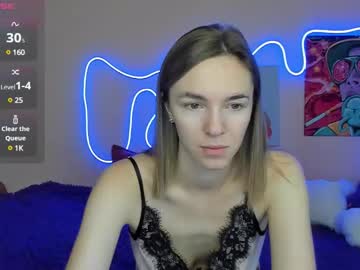 Mollydevonn stream image from August 02, 2025