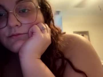 Peytiecakes Chaturbate stream image from August 02, 2025