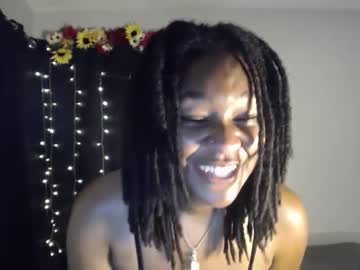 Chocolatechip_1919 Chaturbate stream image from August 02, 2025