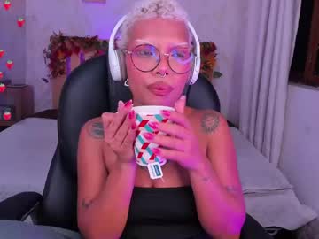 Maze_Silverstar Chaturbate stream image from August 02, 2025