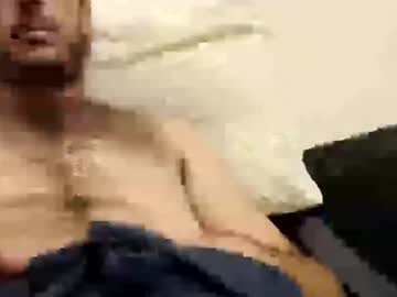 Skippy2760 Chaturbate stream image from August 02, 2025
