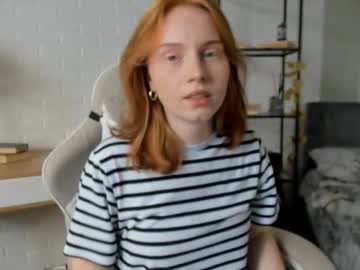 Genevadelbene Chaturbate stream image from August 02, 2025