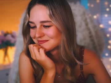 Deboralarson Chaturbate stream image from August 02, 2025