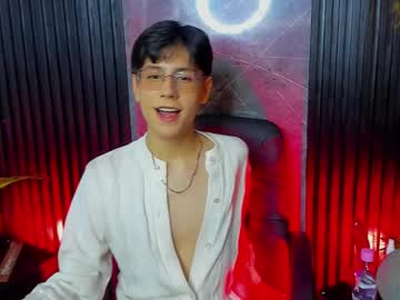 Luixdust1 Chaturbate stream image from August 02, 2025