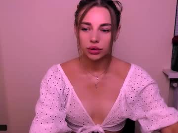 Miadevil_ Chaturbate stream image from August 02, 2025