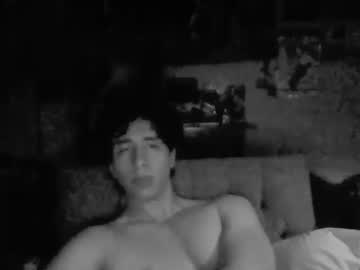 Ronnpe Chaturbate stream image from August 02, 2025