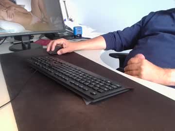Nonsequiture Chaturbate stream image from August 02, 2025