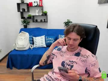 Brave_13 Chaturbate stream image from August 02, 2025