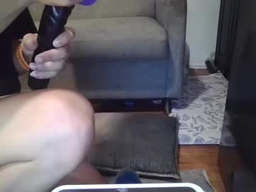 Cutebuttbottom Chaturbate stream image from August 02, 2025