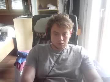 Iloveyoutoo2000 Chaturbate stream image from August 02, 2025