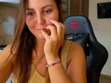Masha_Queen Chaturbate stream image from August 02, 2025