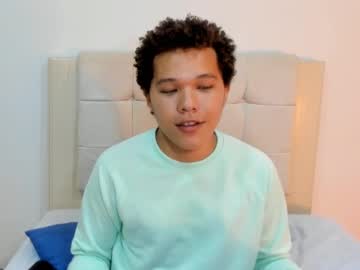 Andrew_Stive Chaturbate stream image from August 02, 2025
