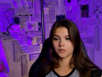 Evathopson Chaturbate stream image from August 02, 2025