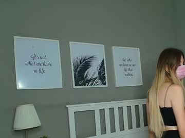 Kamilla_Diva Chaturbate stream image from August 02, 2025