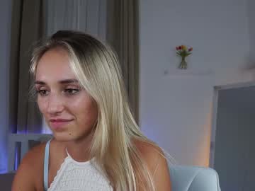 Lenaastar Chaturbate stream image from August 02, 2025
