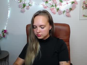 Khaleesimoon Chaturbate stream image from August 02, 2025