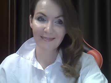 Taisialucky77 Chaturbate stream image from August 02, 2025
