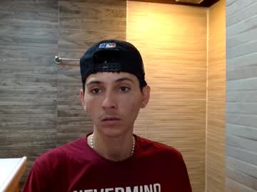 Biggy_Rains Chaturbate stream image from August 02, 2025