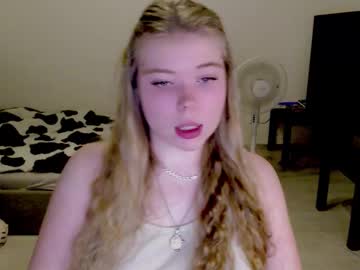 Kitten_Jenny01 Chaturbate stream image from August 02, 2025