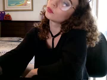 Littledeathtrap Chaturbate stream image from August 02, 2025