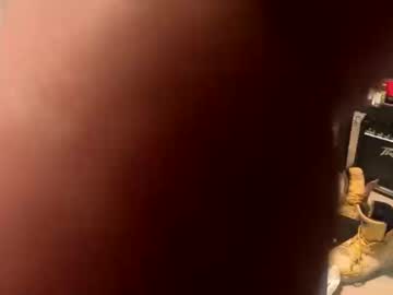 Dave2204066 Chaturbate stream image from August 03, 2025