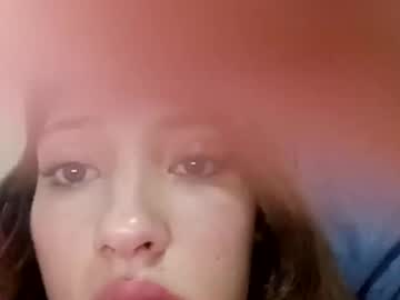 Moonfoox Chaturbate stream image from August 03, 2025
