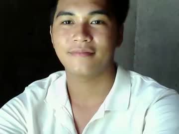 Pinoyhadsome Chaturbate stream image from August 03, 2025