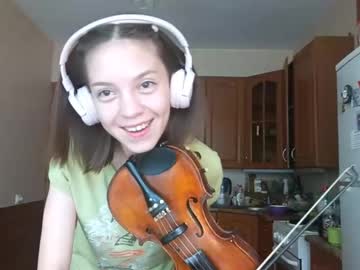 Edytabner Chaturbate stream image from August 03, 2025