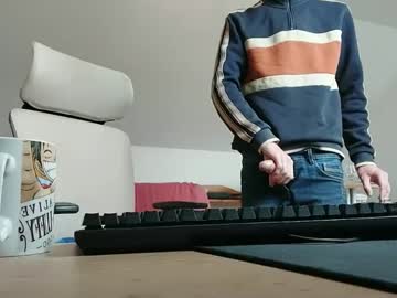 Gentelassss Chaturbate stream image from August 03, 2025
