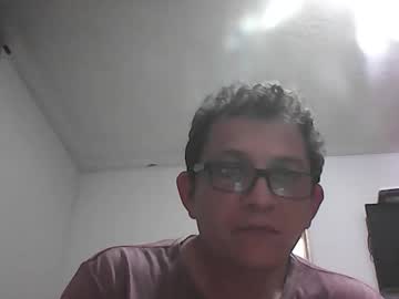 Andresfloga Chaturbate stream image from August 03, 2025