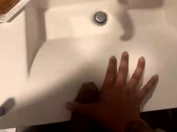 Hugo242506 Chaturbate stream image from August 03, 2025