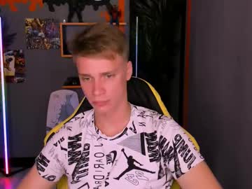 Lawrence_Miles Chaturbate stream image from August 03, 2025