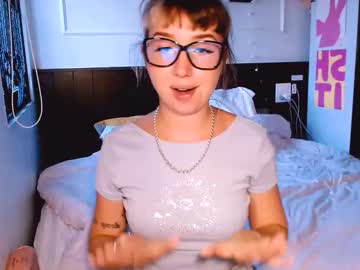 Riri_Rich Chaturbate stream image from August 03, 2025