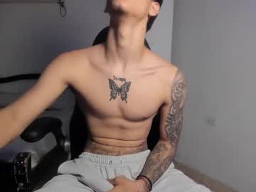 Snakebutterfly Chaturbate stream image from August 03, 2025