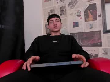 God_Of_Olympus1 Chaturbate stream image from August 03, 2025