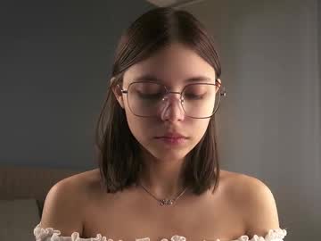 Shickshackshock Chaturbate stream image from August 03, 2025