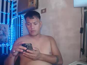 Winwintot Chaturbate stream image from August 03, 2025