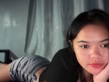 Scarlett_Snow0 Chaturbate stream image from August 03, 2025
