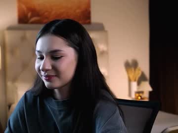 Kimclarks Chaturbate stream image from August 03, 2025