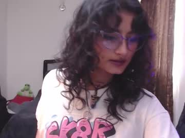 Lili_Clan Chaturbate stream image from August 03, 2025