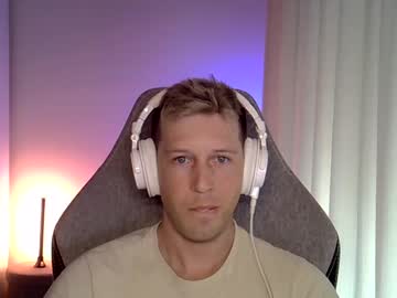 Spaduz Chaturbate stream image from August 03, 2025