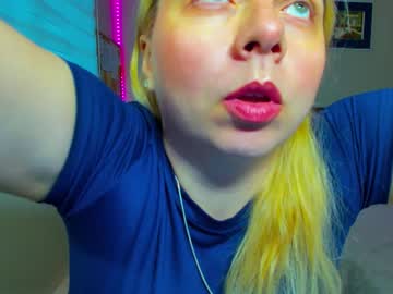 Winter_Miracle Chaturbate stream image from August 03, 2025