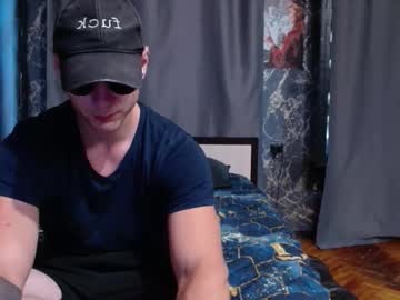 _Happydayleon_ Chaturbate stream image from August 03, 2025