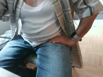 Rolandloser1000 Chaturbate stream image from August 03, 2025