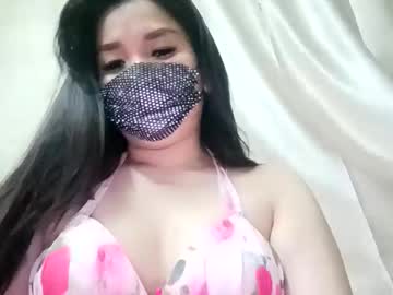 Kimnextd00r Chaturbate stream image from August 03, 2025