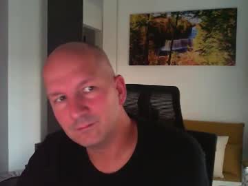 Dischu Chaturbate stream image from August 03, 2025