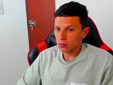 Goodboy69i Chaturbate stream image from August 03, 2025