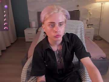 Magicaldespair Chaturbate stream image from August 03, 2025