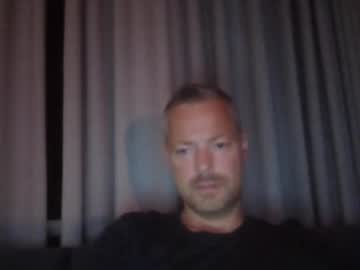 Platugle Chaturbate stream image from August 03, 2025